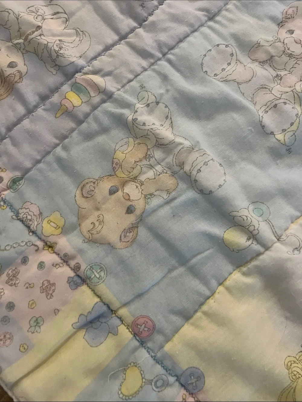 Precious moments vtg Baby Patchwork Crib Quilt - Pastel Blue & Yellow 40x29